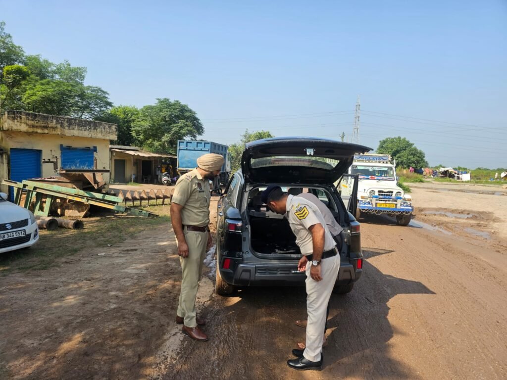 Rupnagar Police launched "Operation Seal-20" by setting up 07 interstate checkpoints on the border of Himachal Pradesh with Rupnagar