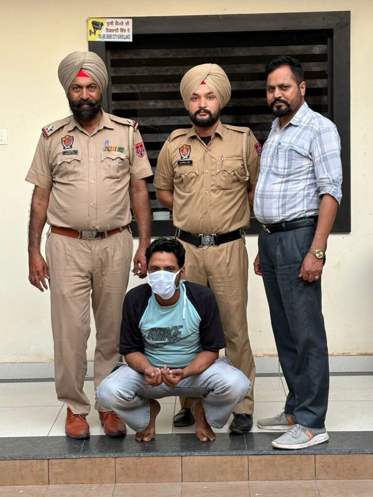 "नशे के विरुद्ध युद्ध" 09 ग्राम नशीला पाउडर और कुल 03 नशेड़ी गिरफ्तार