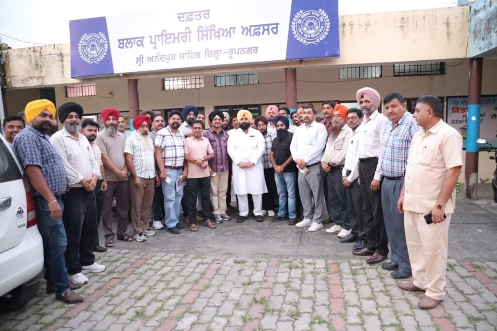 Harjot Bains honored for establishing new dimensions in education reforms and service rendered during floods