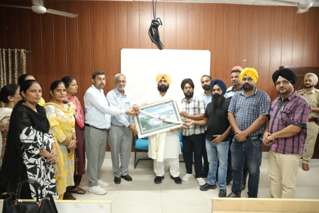 Harjot Bains honored for establishing new dimensions in education reforms and service rendered during floods