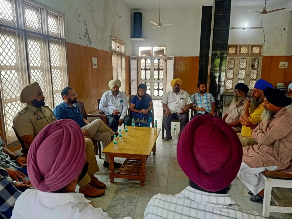 Farmers made aware about not burning stubble