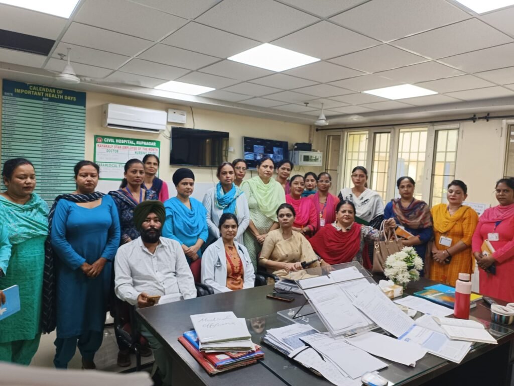District Family Welfare Officer holds urgent meeting with urban ASHA workers