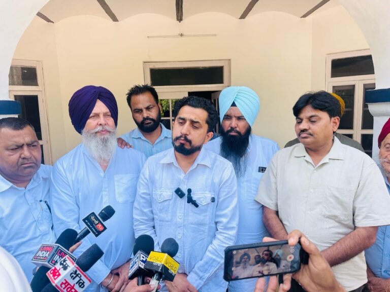 Case registered against distributor for forcing to sell boosters along with fertilizers in Rupnagar