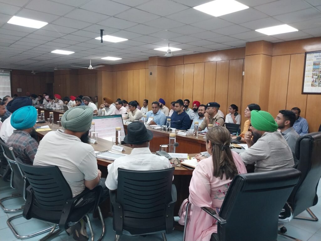 Ensure that the benefits of government schemes reach the grassroots - Malvinder Singh Kang