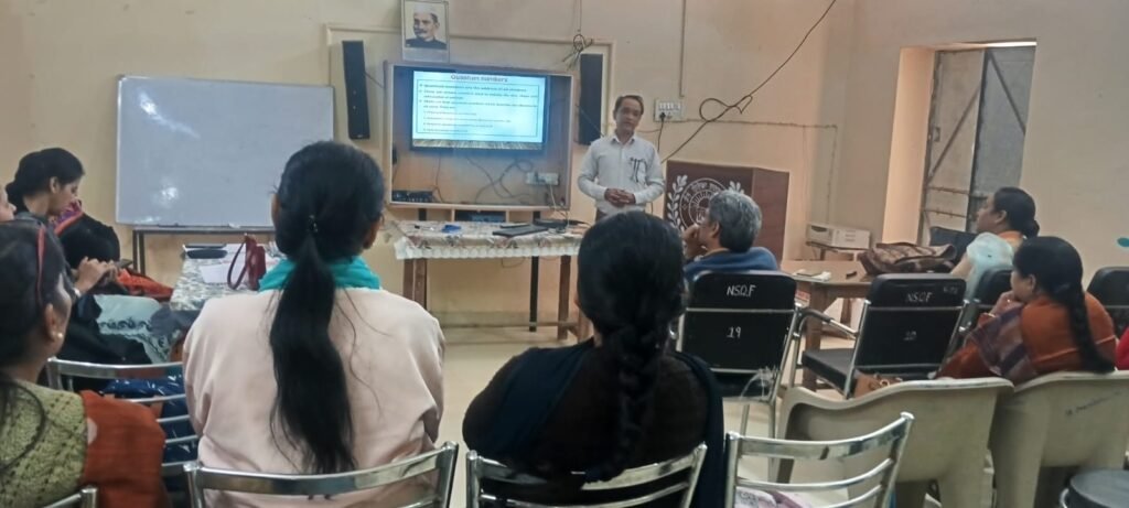 ਰੂਪਨਗਰ ਜ਼ਿਲ੍ਹੇ ਦੇ chemistry lecturers ਦੀ ਤਿੰਨ ਰੋਜ਼ਾ ਟ੍ਰੇਨਿੰਗ ਦੇ ਦੂਜੇ ਦਿਨ ਪ੍ਰੈਕਟੀਕਲ ਅਤੇ ਪ੍ਰਜ਼ੈਂਟੇਸ਼ਨ ਐਕਟੀਵਿਟੀਆਂ ਸ਼ਾਨਦਾਰ ਢੰਗ ਨਾਲ ਆਯੋਜਿਤ 2 ਰੂਪਨਗਰ ਜ਼ਿਲ੍ਹੇ ਦੇ ਕਮਿਸਟਰੀ ਵਿਸ਼ੇ ਨਾਲ ਸੰਬੰਧਤ ਲੈਕਚਰਾਰਾਂ ਦੀ ਤਿੰਨ ਰੋਜ਼ਾ ਟ੍ਰੇਨਿੰਗ ਦੇ ਦੂਜੇ ਦਿਨ ਪ੍ਰੈਕਟੀਕਲ ਅਤੇ ਪ੍ਰਜ਼ੈਂਟੇਸ਼ਨ ਐਕਟੀਵਿਟੀਆਂ ਸ਼ਾਨਦਾਰ ਢੰਗ ਨਾਲ ਆਯੋਜਿਤ