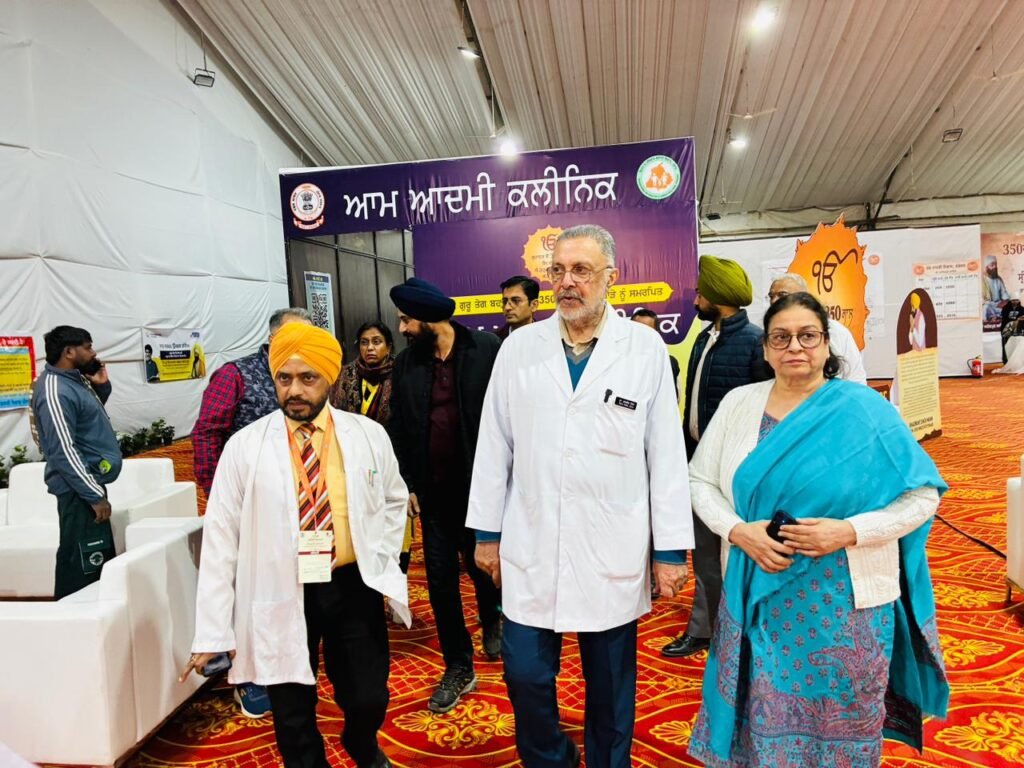 ਸਿਹਤ ਮੰਤਰੀ ਵੱਲੋਂ ਅੱਖਾਂ ਦੇ ਕੈਂਪ 'ਨਿਗ੍ਹਾ ਲੰਗਰ' ਦਾ ਨਿਰੀਖਣ, ਸ਼ਹੀਦੀ ਸਮਾਗਮਾਂ ਦੌਰਾਨ ਲਈ ਡਾਕਟਰੀ ਪ੍ਰਬੰਧਾਂ ਦਾ ਲਿਆ ਜਾਇਜ਼ਾ