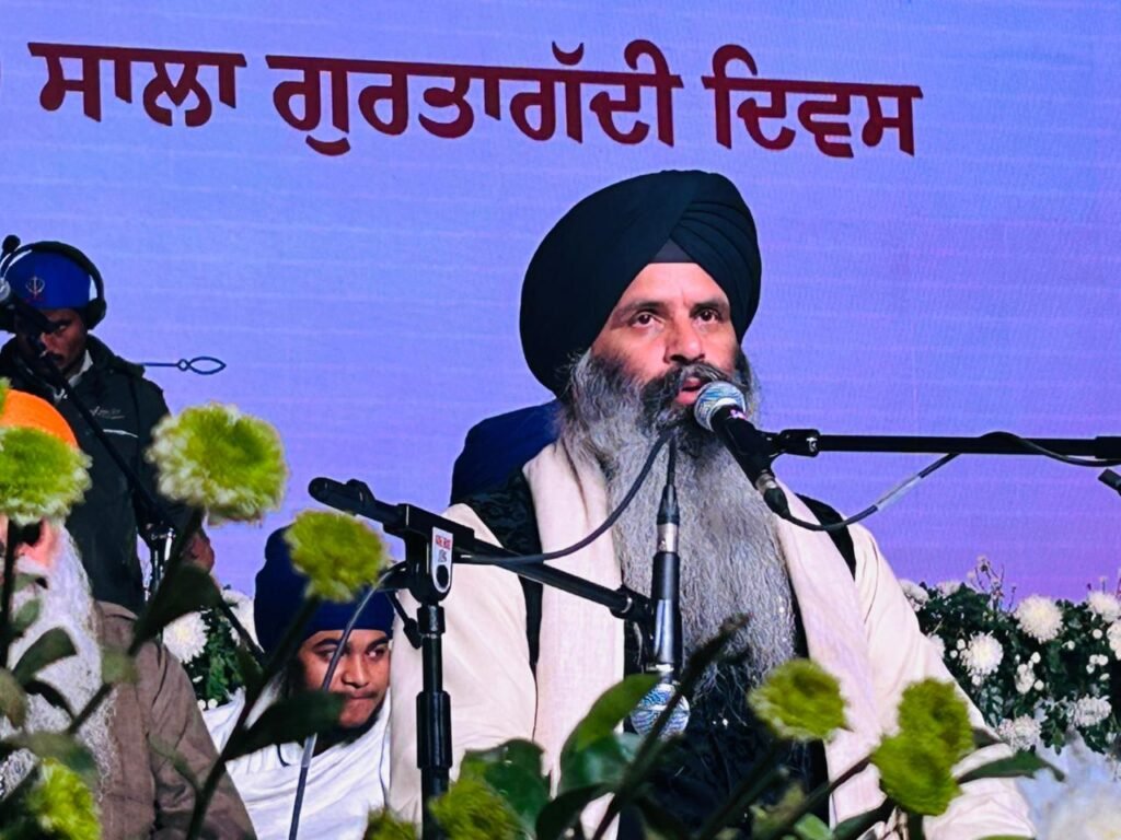 350ਵੇਂ ਸ਼ਹੀਦੀ ਦਿਹਾੜੇ ਨੂੰ ਸਮਰਪਿਤ ਬਾਬਾ ਬੁੱਢਾ ਦਲ ਛਾਉਣੀ ਵਿਖੇ ਕਰਵਾਇਆ ਕਥਾ ਤੇ ਕੀਰਤਨ ਦਰਬਾਰ