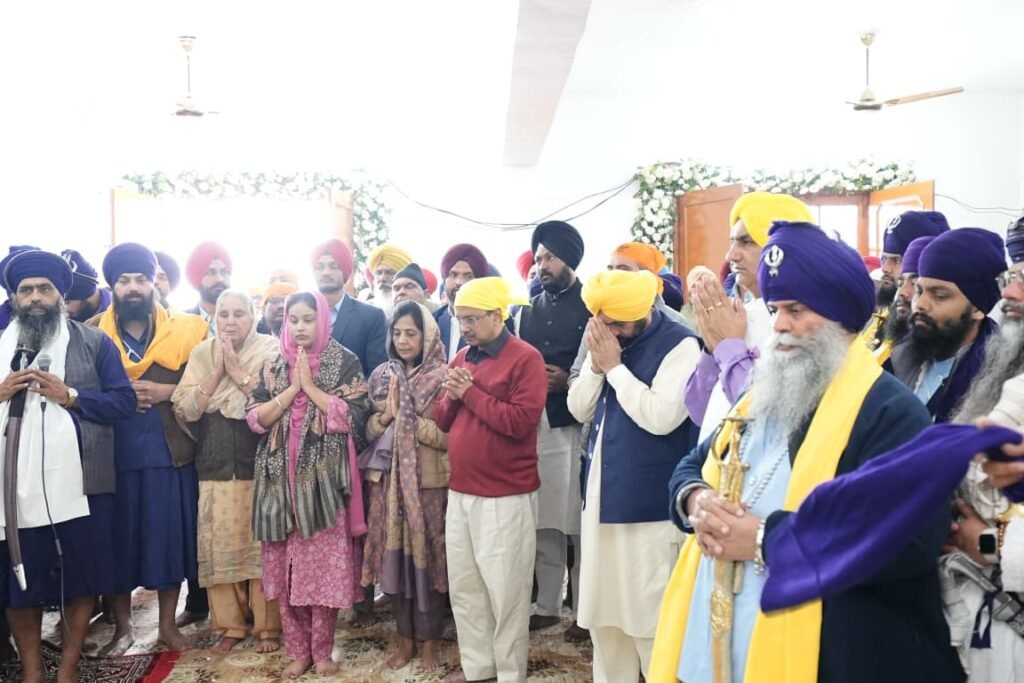 Bhagwant Mann and Arvind Kejriwal participated in the gathering and talked about the progress of the state and the welfare of Punjabis. prayed for prosperity