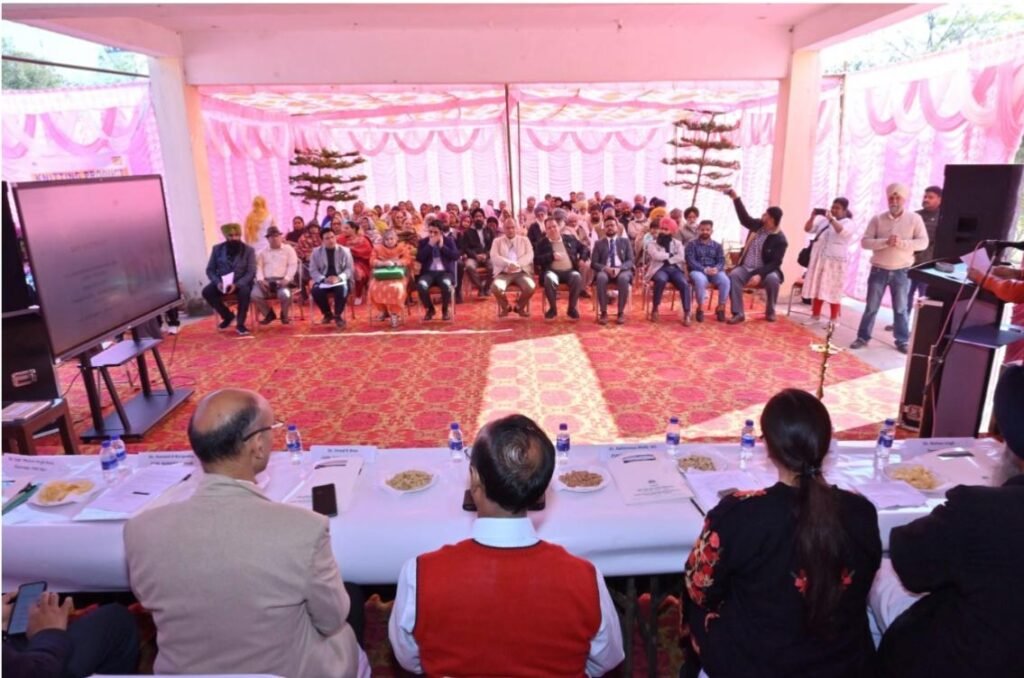 Deputy Managing Director NABARD Reviews NADEP Pit, Farm Pond and Other Watershed Structures