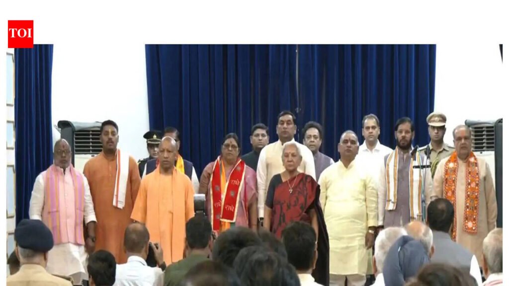 UP Cabinet expansion: Bhupendra Chaudhary, Manoj Pandey sworn in as ministers in Yogi govt | India News