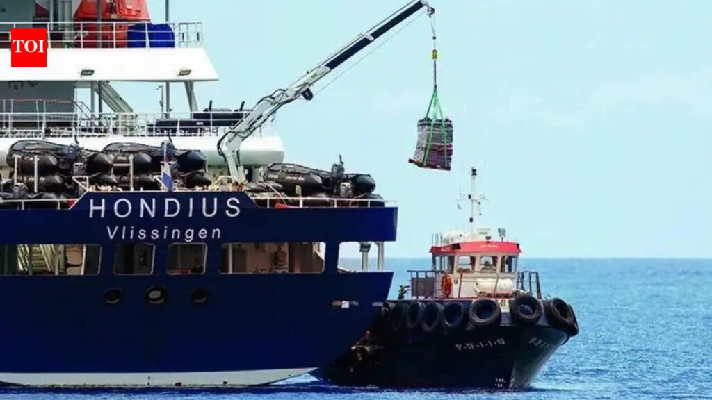 Two more passengers evacuated from cruise ship test hantavirus+