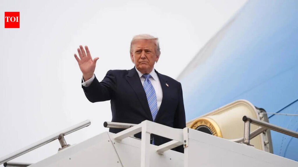 US staff dump Chinese-issued phones, badges before boarding Air Force One