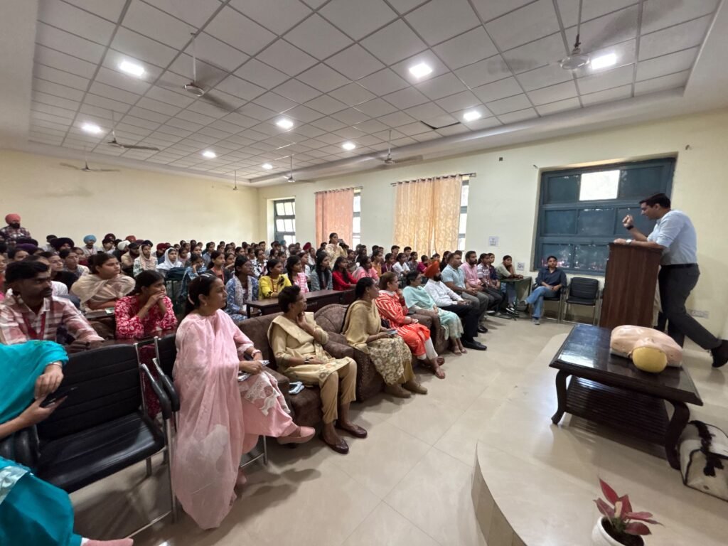 Deputy Commissioner Aditya Dechalwal motivated the students to set high goals and move forward with courage and enthusiasm.