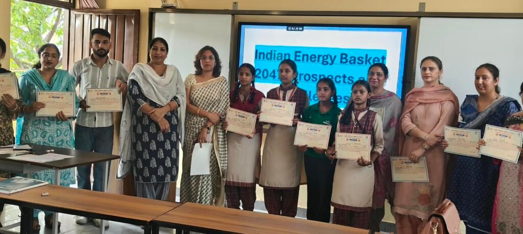 Block-Level Science Seminar Results Announced in Rupnagar; 20 Students Qualify for District-Level Competition on October 6